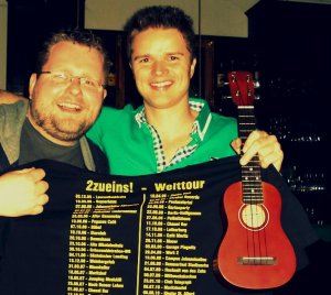 Geburtstag im Hause 2zueins! 